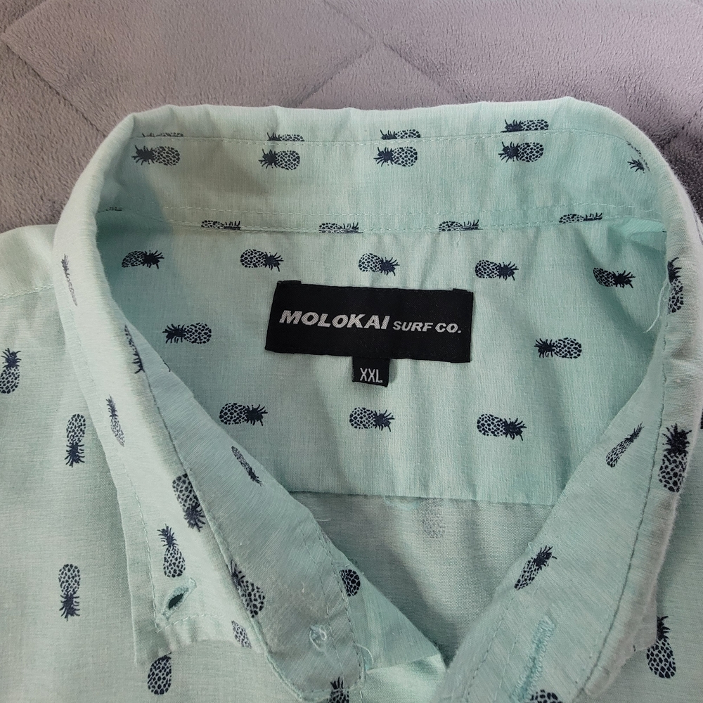 Molokai Surf Co. Men's Pineapple Print Shirt - Mint Green